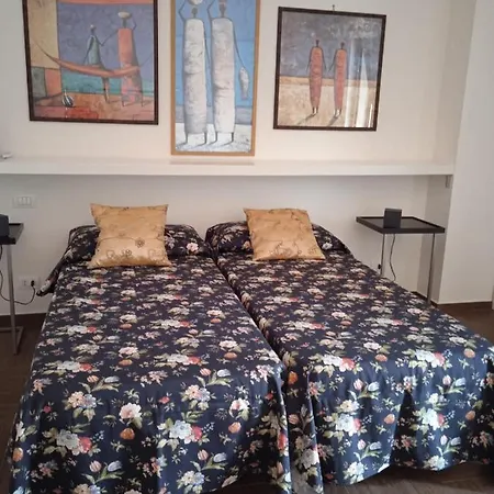 La Casa Dei Nonni Al Mare 3* Bari